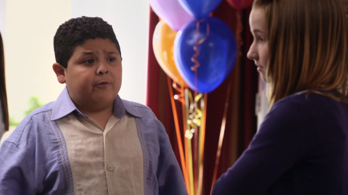Modern_Family_Fizbo_2079.jpg