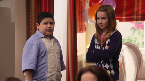 Modern_Family_Fizbo_2104.jpg