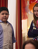 Modern_Family_Fizbo_2103.jpg