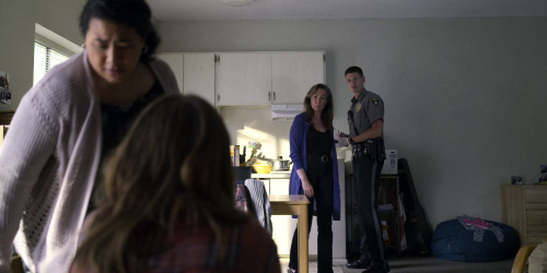 Unbelievable_1x01_0512.jpg