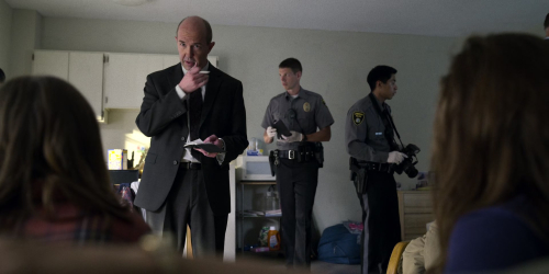 Unbelievable_1x01_0602.jpg