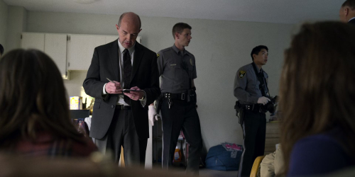 Unbelievable_1x01_0604.jpg