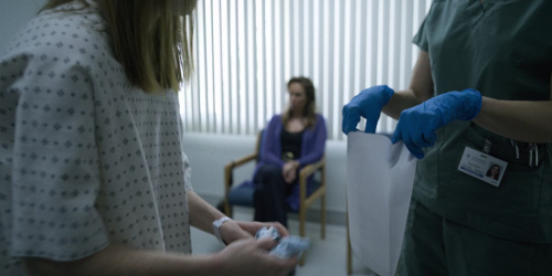 Unbelievable_1x01_0715.jpg